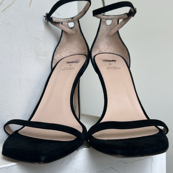 Disney x Stuart Weitzman Nudistcurve 100 Sandals in Black - Picture 3 of 6